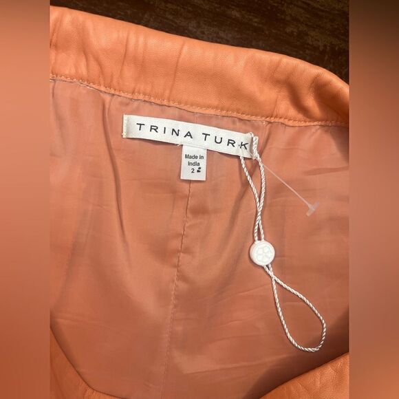 Trina Turk Grapefruit lamb leather shorts sz 2 - Picture 4 of 8
